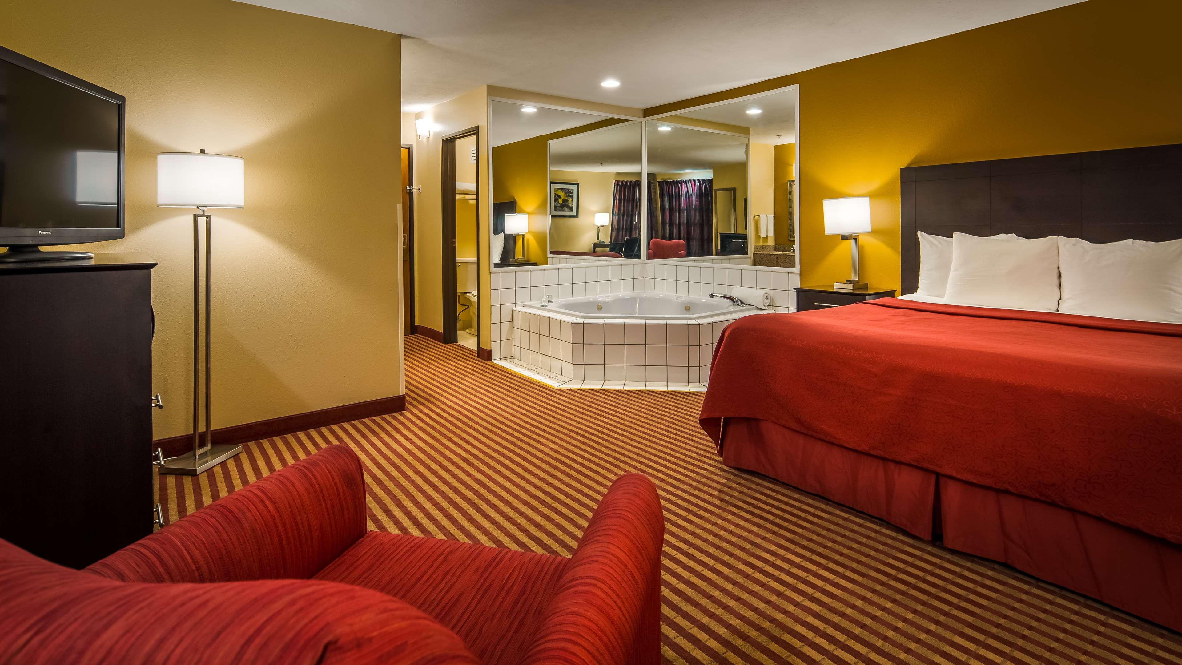 Best Western Jacksonville Inn Exterior photo